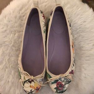 Gucci floral flats size 7